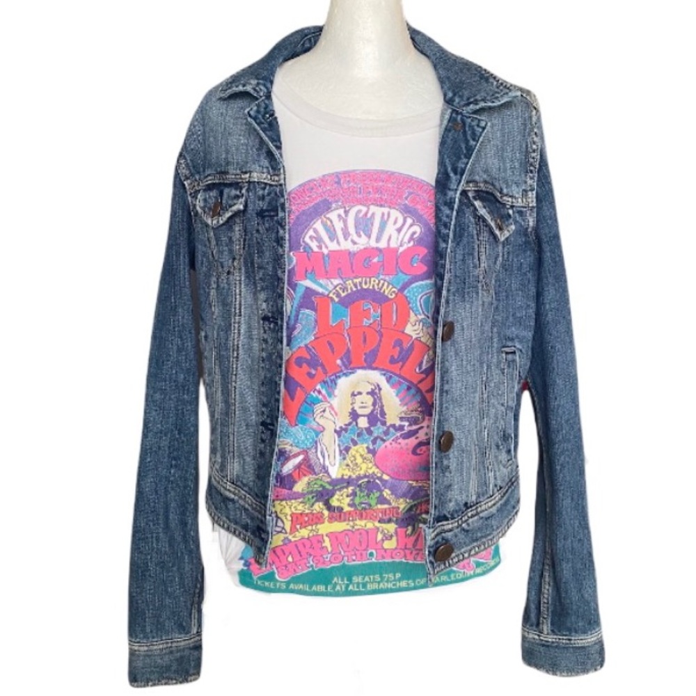 American Eagle Outfitters Denim Jean Jacket size women's medium - blue